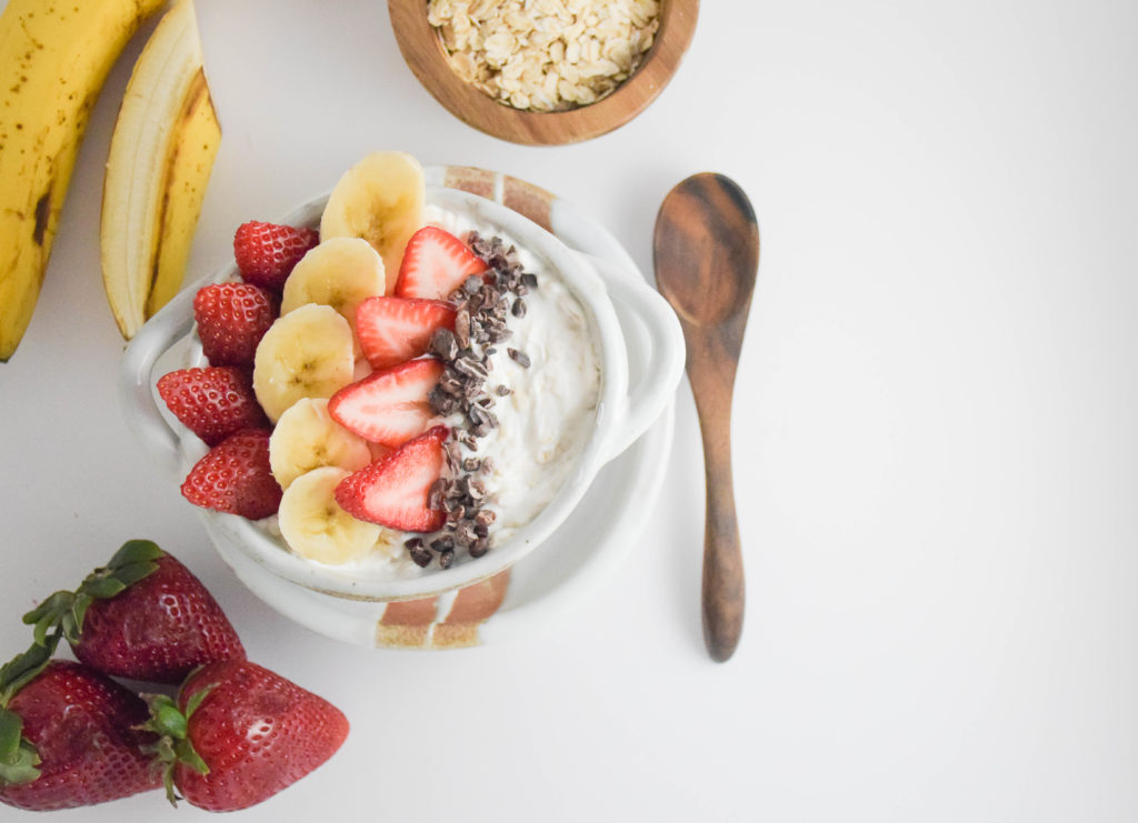 Strawberry Banana Overnight Oat Bowl