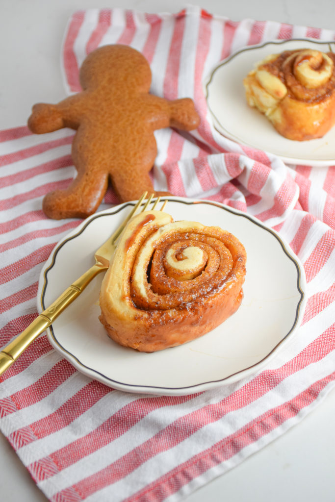 Gingerbread Cinnamon Rolls Recipe