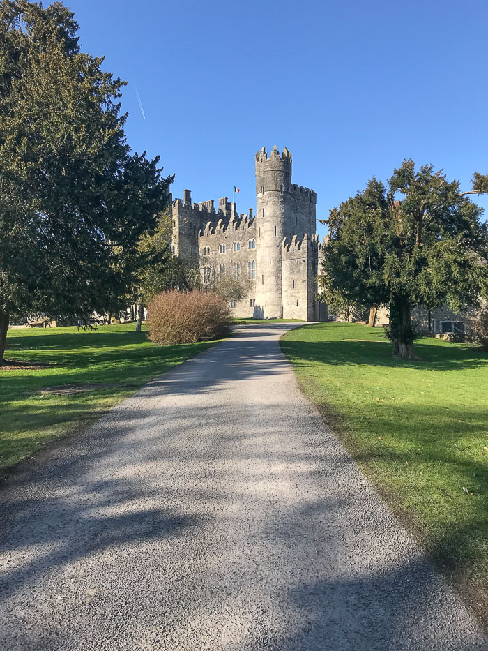 Ireland Destination Wedding Planning_ Kilkenny Castle 5 _Natalie Paramore