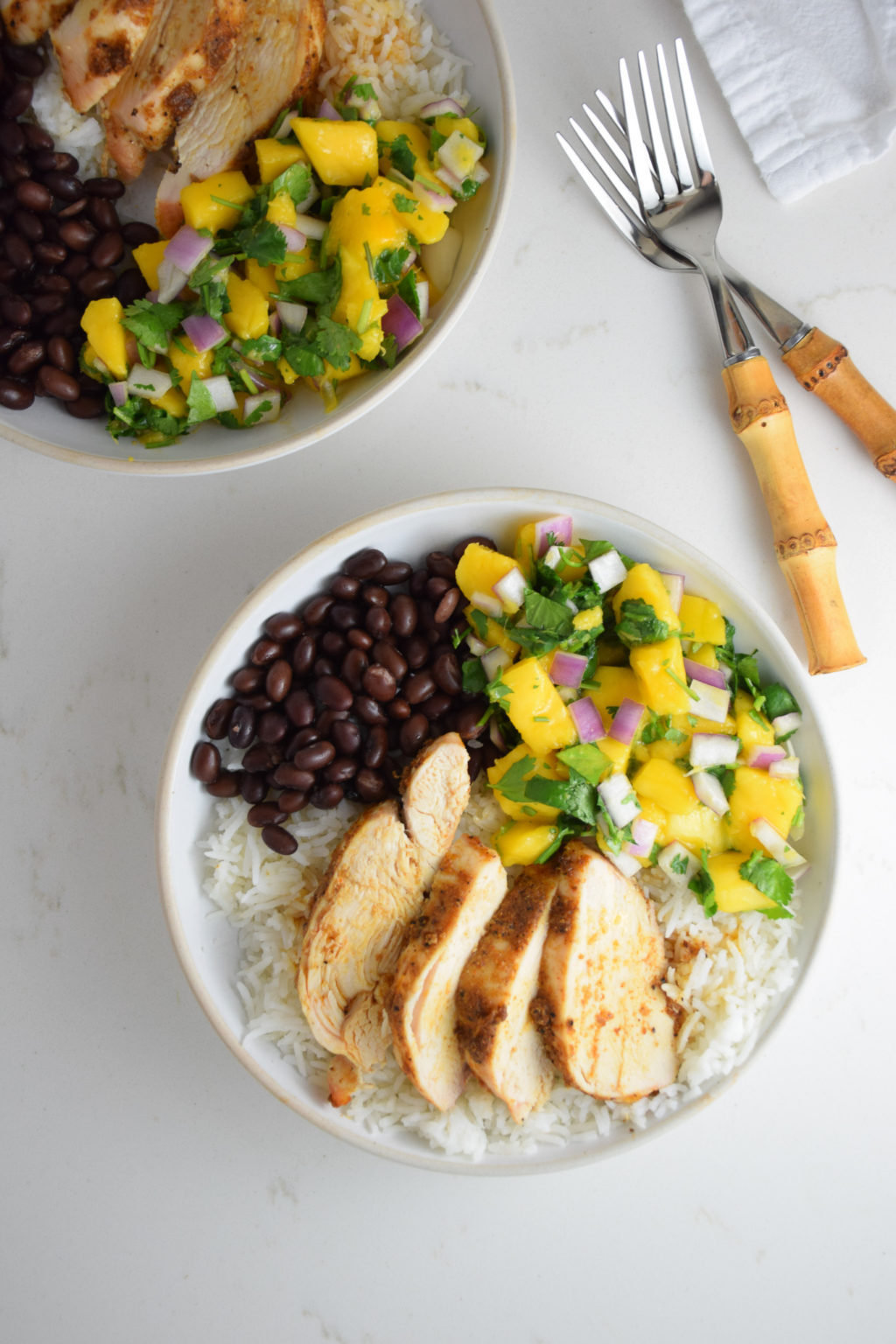 Jerk Chicken Bowls With Black Beans And Mango Salsa Natalie Paramore