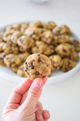 Mini Chocolate Chip Cookies Pop-ably Good