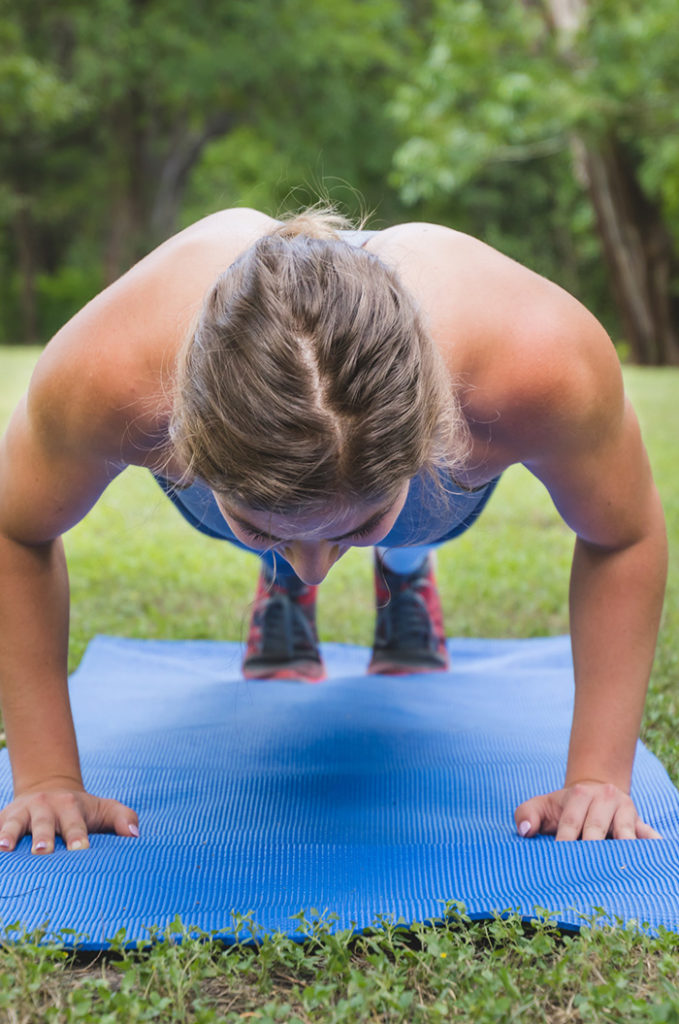 Workout You Can Do In Your Hotel Room_Natalie Paramore_Wide Push Ups